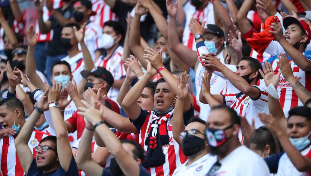 las-chivas-de-guadalajara-en-el-2021-aficion