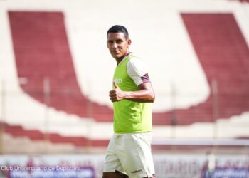 Alex Valera 2022 Universitario