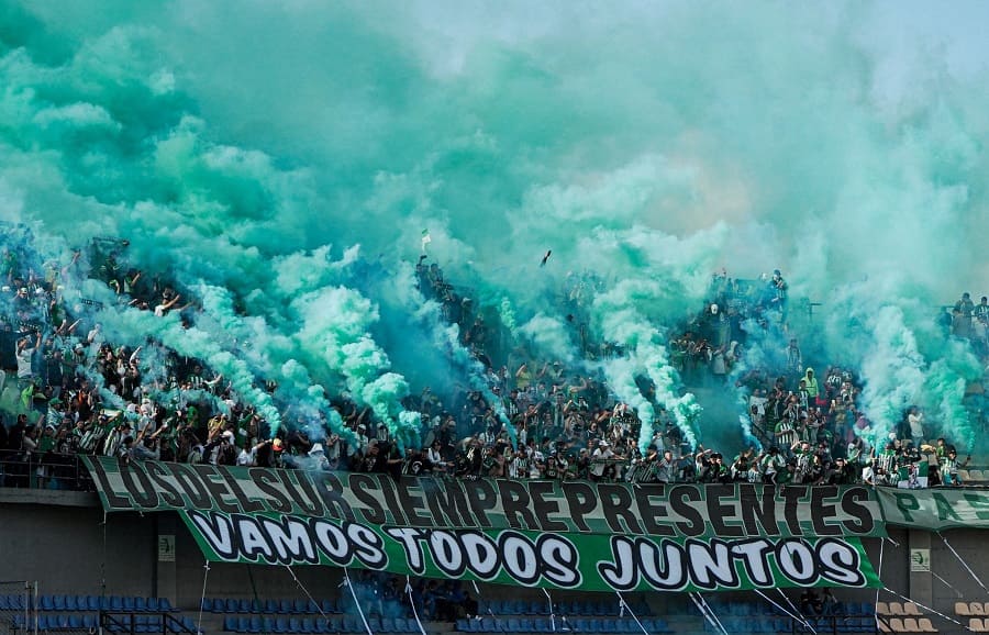 Hinchada del Nacional de Medellín