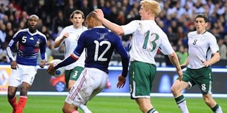 La mano de Henry contra Irlanda en el 2009